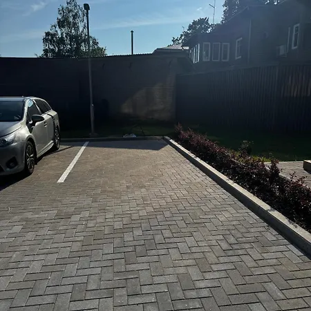 New In The Heart Of 维尔扬迪